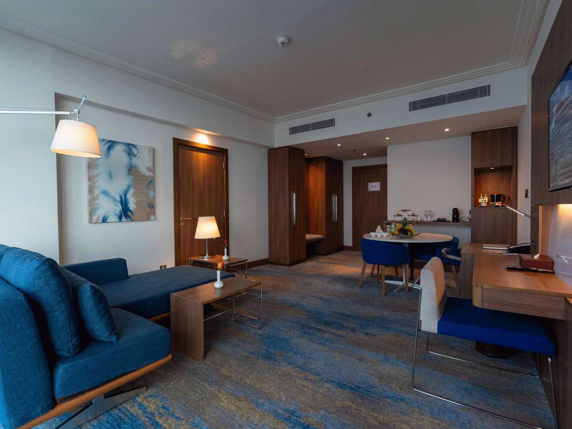 Novotel Jazan Exterior photo Suite at the hotel