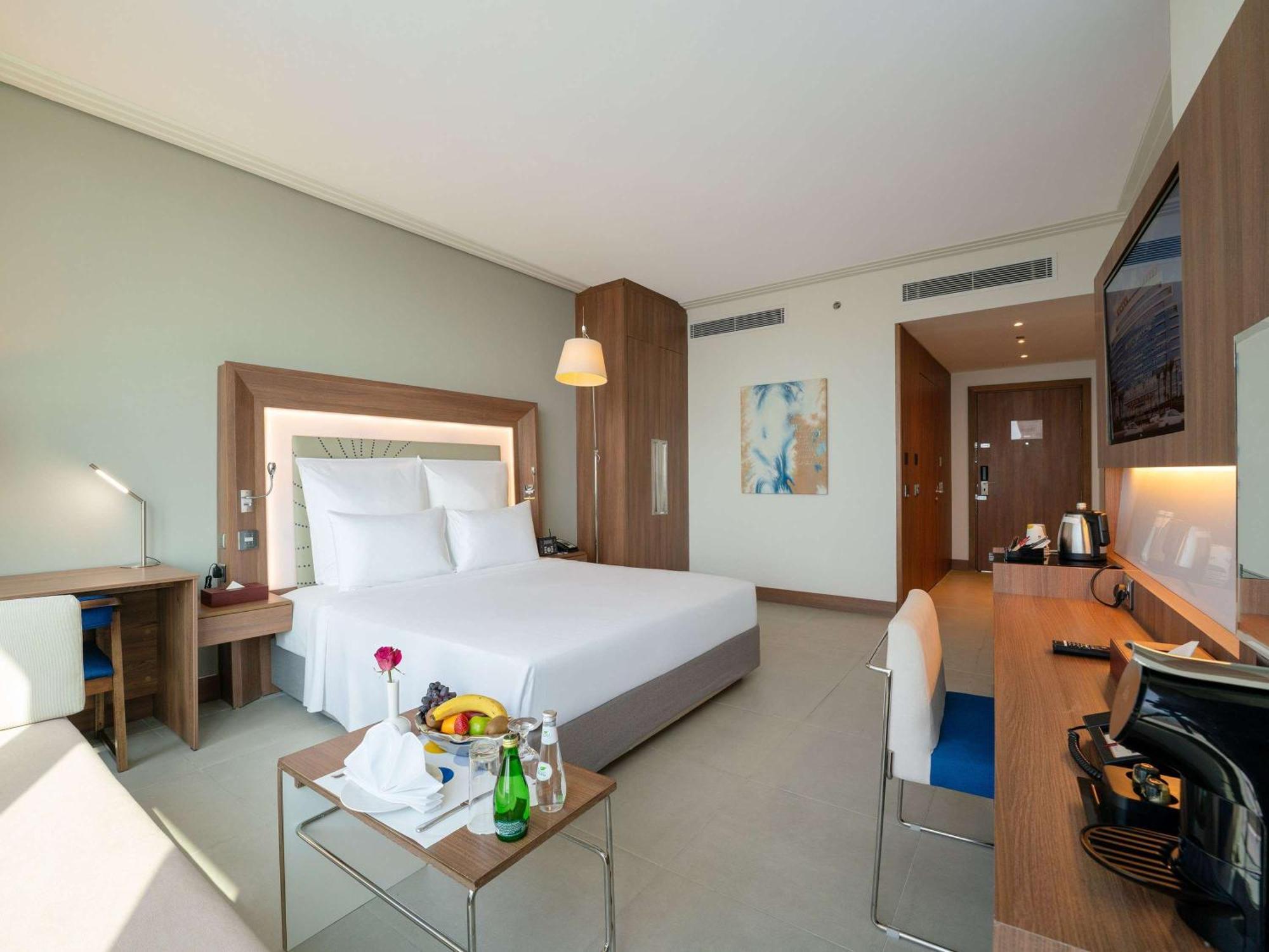 Novotel Jazan Exterior photo A room at the hotel