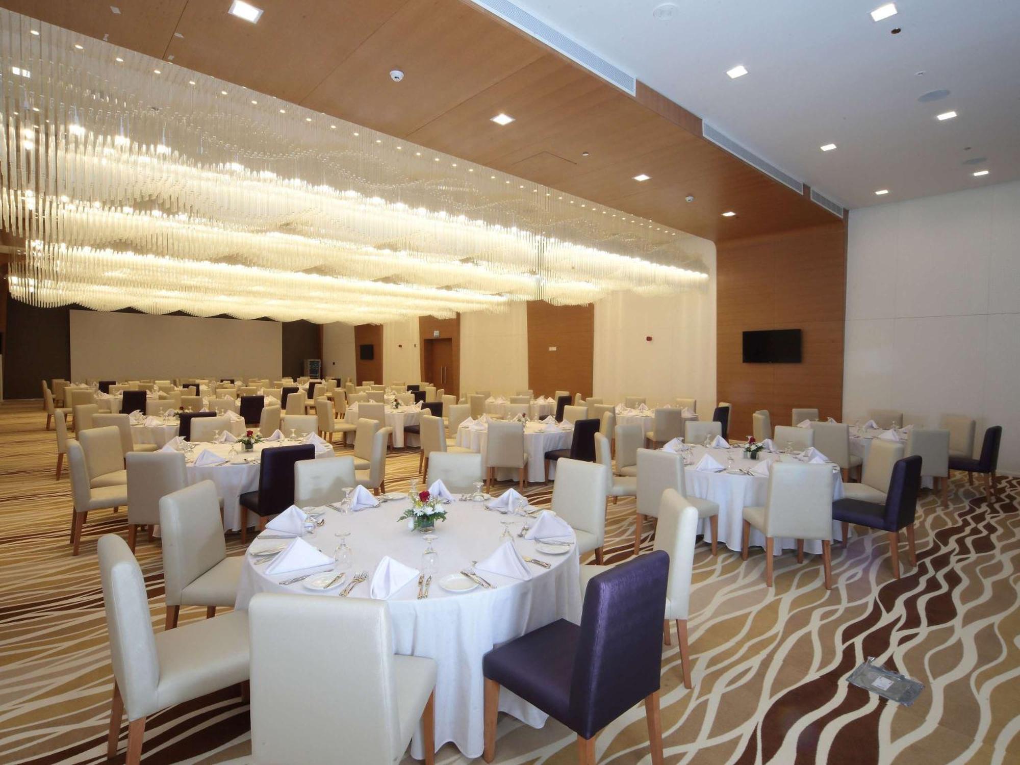 Novotel Jazan Exterior photo The ballroom